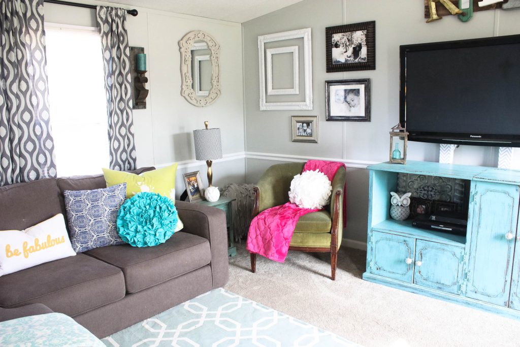 Decorating a Mobile Home Living Room